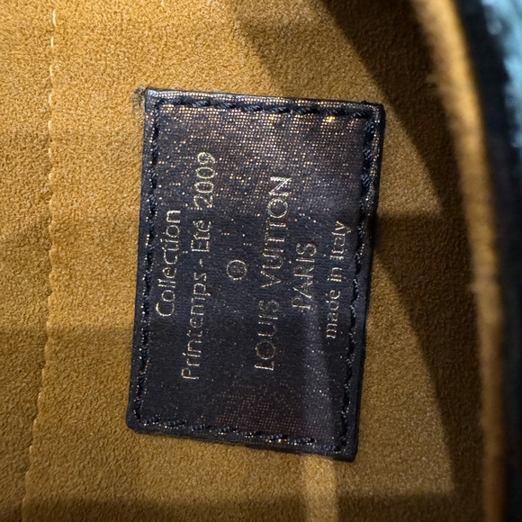 Louis Vuitton Snakeskin-Trimmed Monogram Epices Kalahari GM - Picture 14 of 14